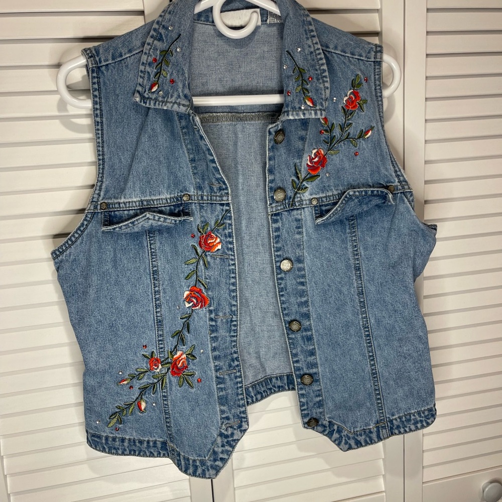 Embroidered Denim Vest with Floral Design